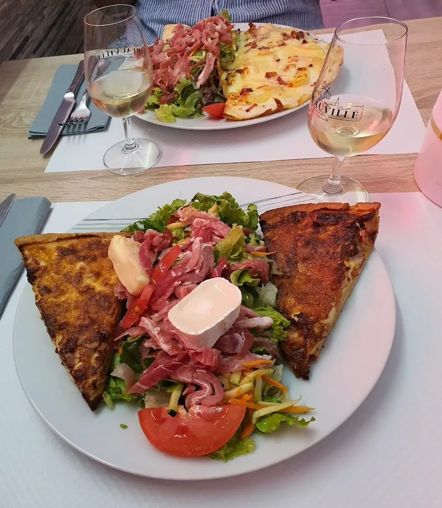 Plat Duoquiche Lorraine Avec Demie Salade Du Chef